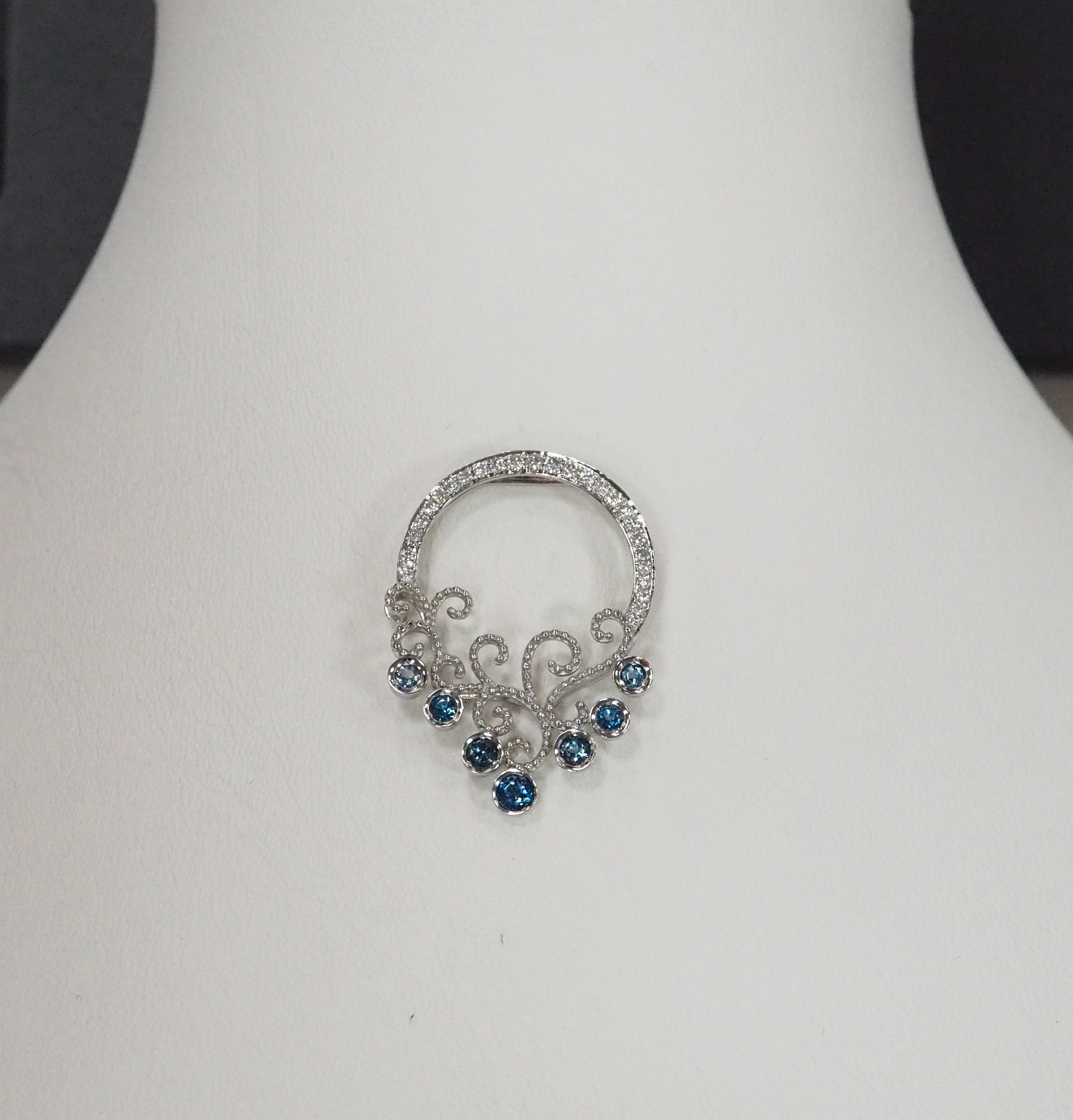 10412-000169 Подвеска (Au 585)